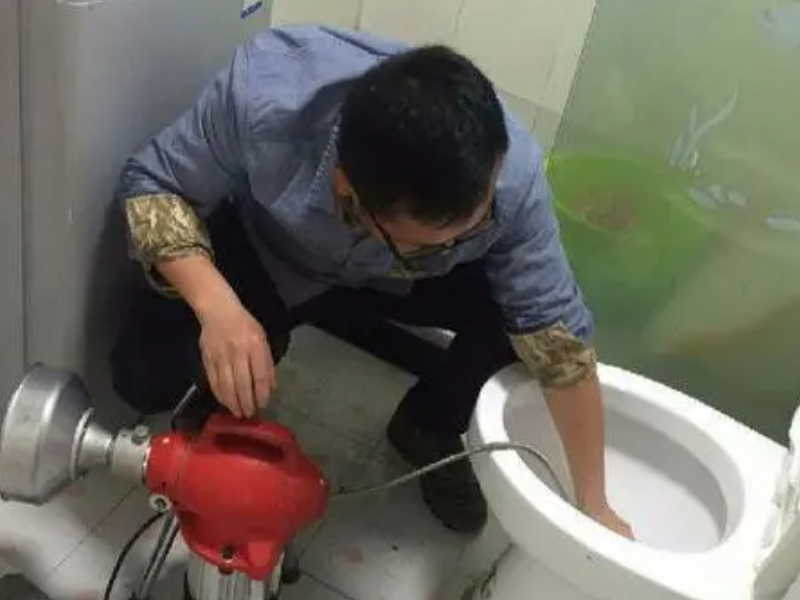 南京二桥收费站附近抽粪八卦洲服务区吸粪清理化粪池