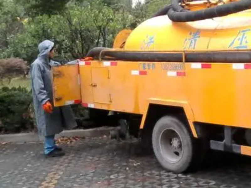 南京雨花台区水龙头维修 马桶维修 水管维修