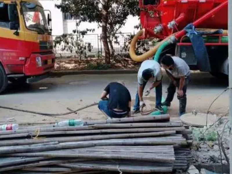 南昌南京路通地漏 污水井清理 化粪池清掏地下室排污