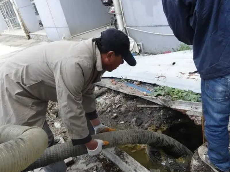 南京疏通下水道清理化粪池雨水管道疏通清洗马桶疏通
